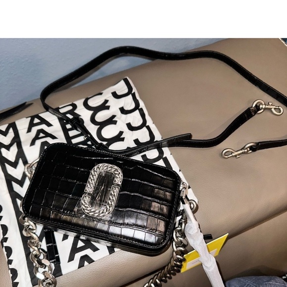 🔥 CROC 🖤RARE THE MARC JACOBS SNAPSHOT CROC BAG CHAIN &LEATHER STRAP TRAVEL BAG - Picture 2 of 5